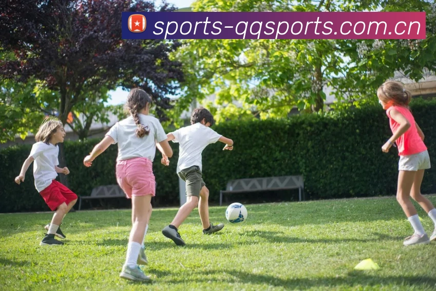 下载腾讯体育 官方App 腾讯体育 App多端展示图 - 腾讯体育 (Tencent Sports)官方-体育由你而来
